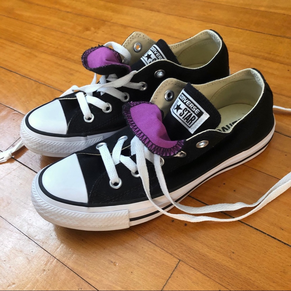 Black Converse with purple double tongue